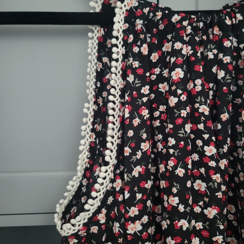 Floral Halter Flowy Tank Top Boho Spring Summer Vacation Size Medium - Picture 4 of 9